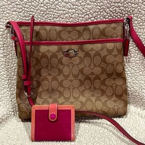 Authentic COACH crossbody and card holder bundle. Excellent like new condition